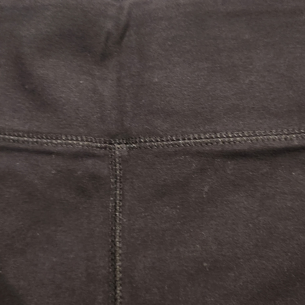 NWT Flirtitude Active 7/8 XL Leggings with pockets and red line design NWT - Picture 2 of 8